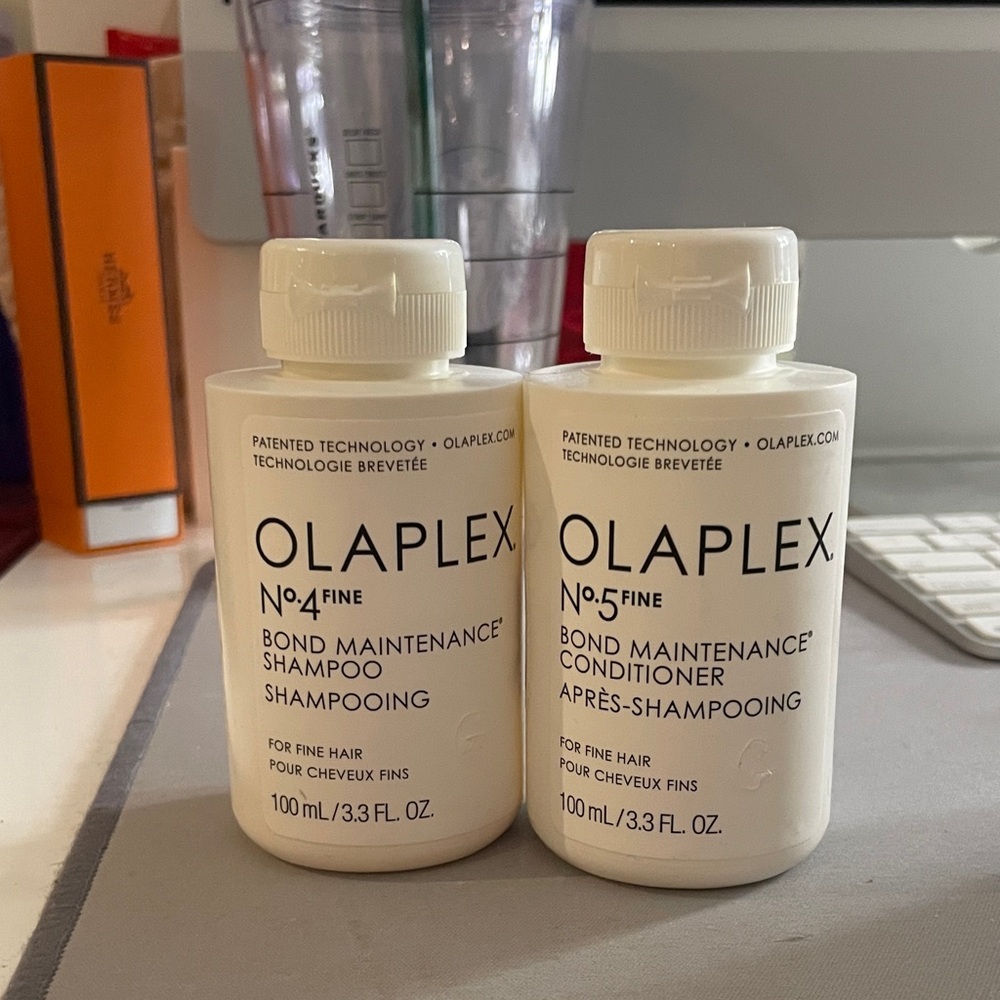 OLAPLEX No.4 Fine & No.5 Fine Bond Maintenance Shampoo & Conditioner - White